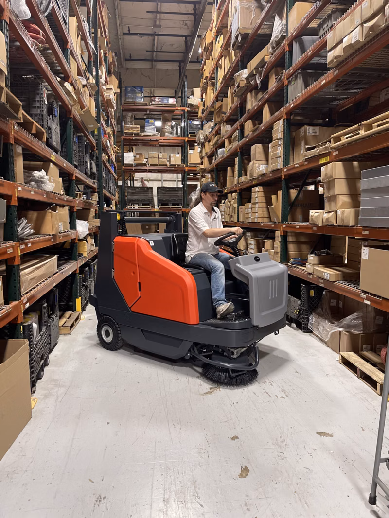 2026 PowerBoss Sweepmaster 1500 - Image 2