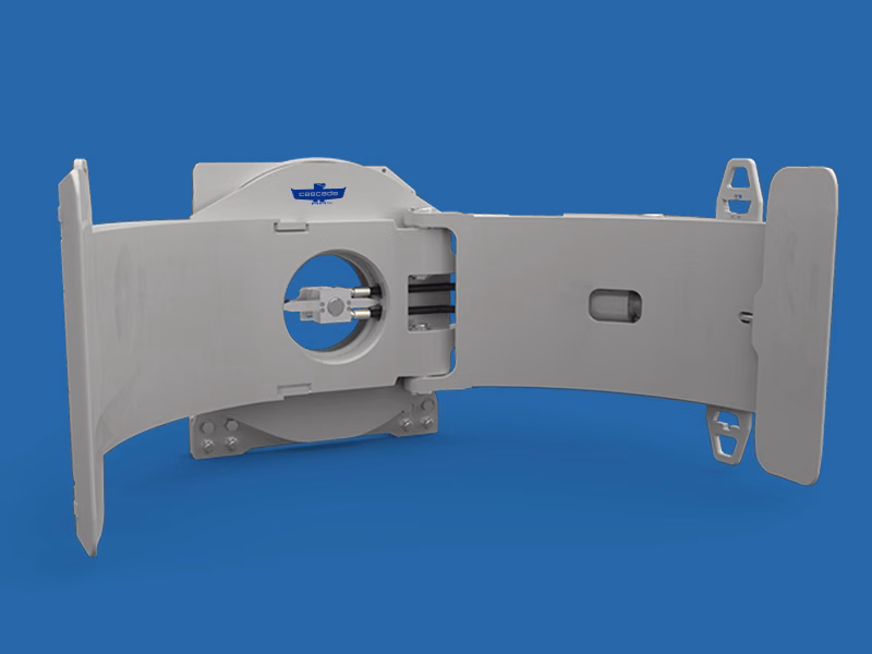 2025 Cascade 13H Paper Roll Clamp - Image 1